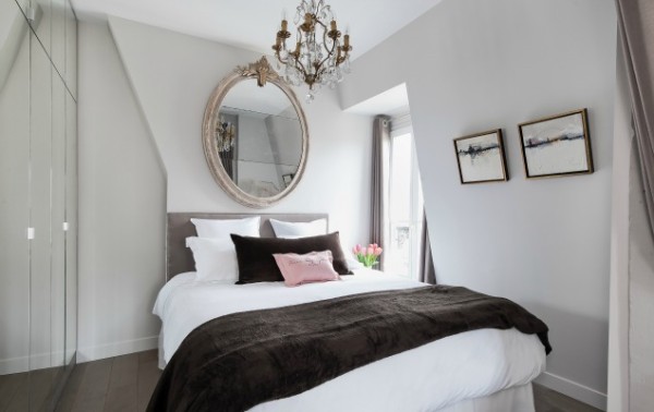 Cremant-de-Bourgogne-Paris-Studio-Queen-Bed