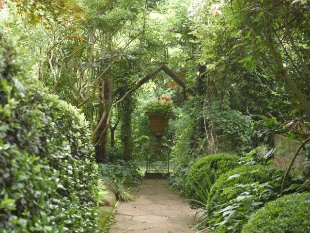 Legendary Garden Designer-Ryan Gainey