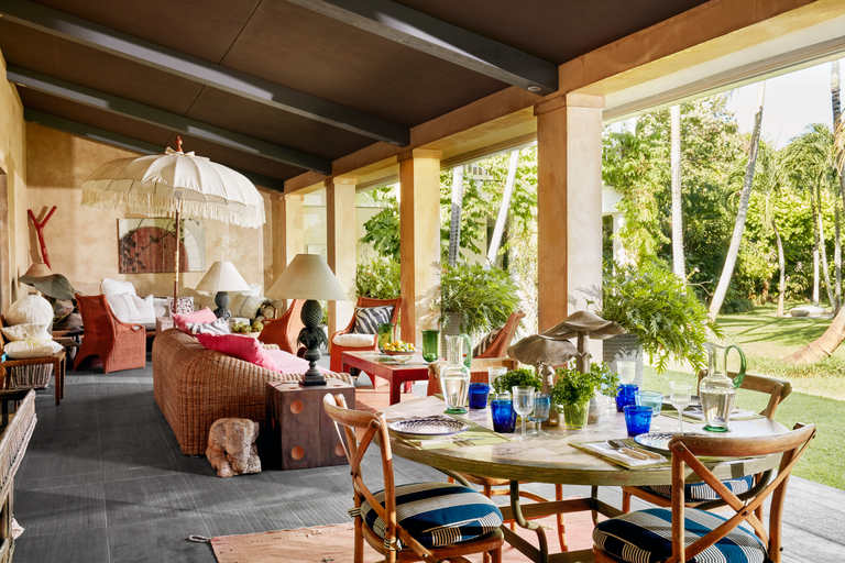 outdoor living spaces, patio design, luxury homes, palm beach homes, luxury interior design